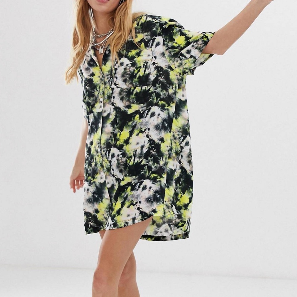 TIE DYE BUTTON UP SHIRT DRESS
